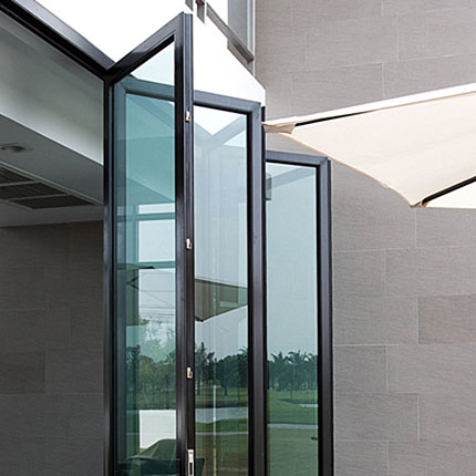 folding door
